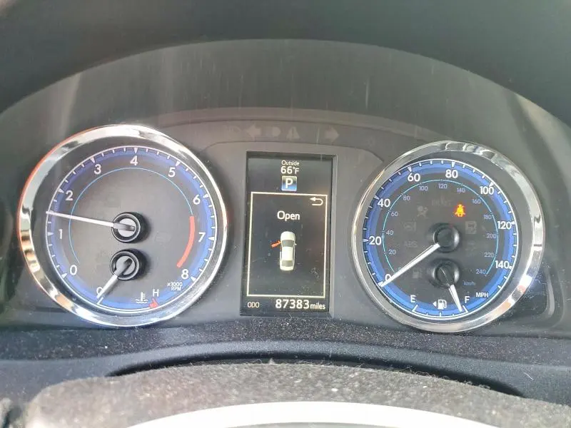 2019 TOYOTA COROLLA SE  