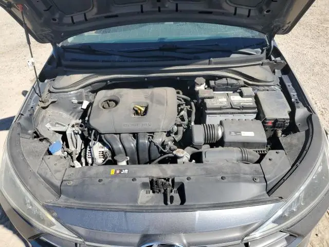 2019 HYUNDAI ELANTRA SE  