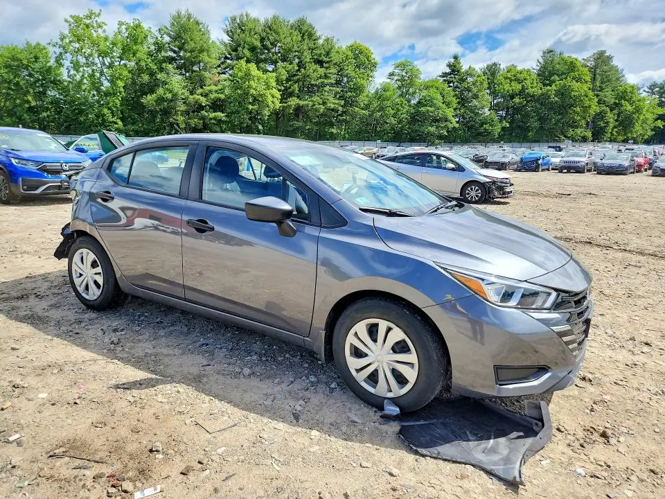 2024 NISSAN VERSA S  