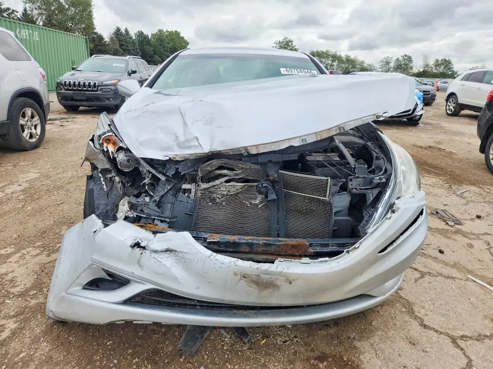 2011 HYUNDAI SONATA GLS  