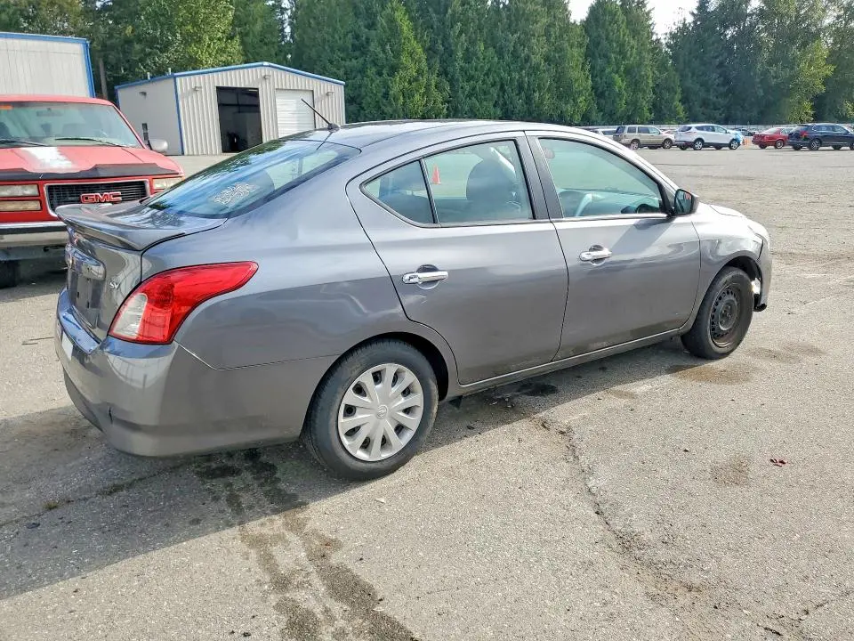 2019 NISSAN VERSA SV  