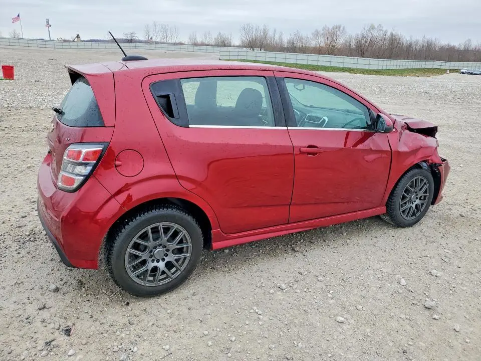 2017 CHEVROLET SONIC LT  