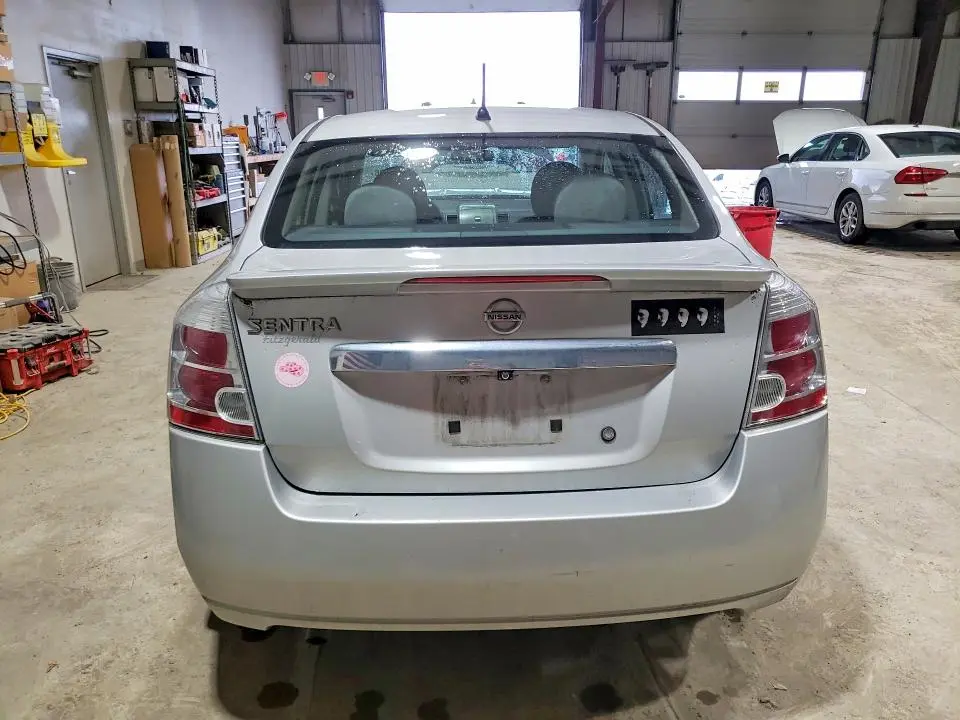 2011 NISSAN SENTRA 2.0  