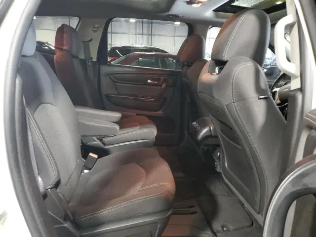 2014 CHEVROLET TRAVERSE LT  