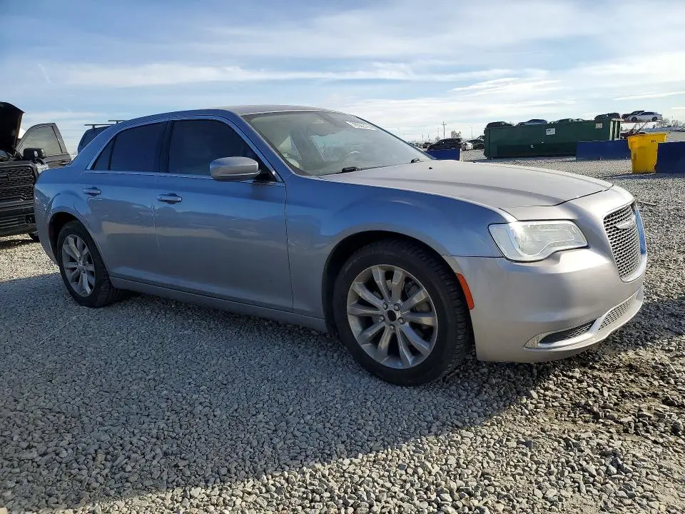 2017 CHRYSLER 300 LIMITED  
