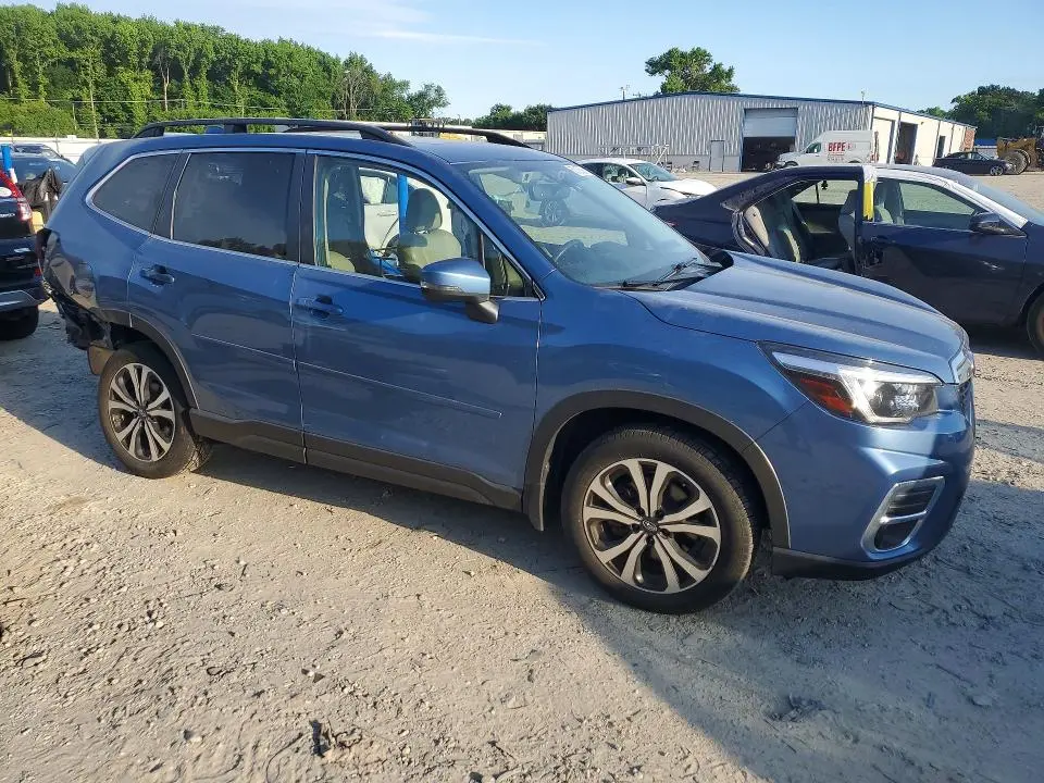 2021 SUBARU FORESTER LIMITED  