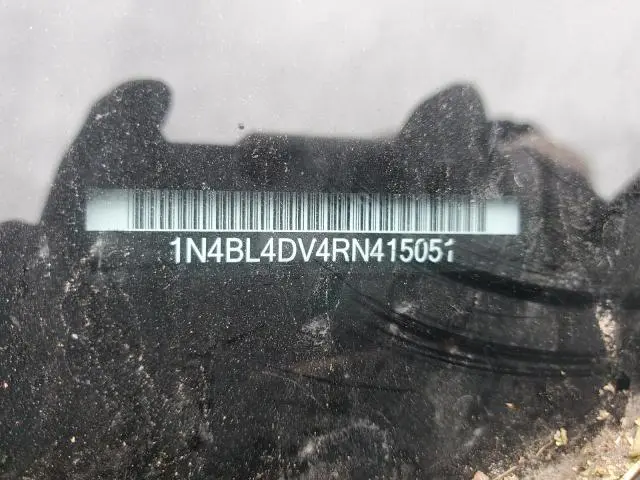 2024 NISSAN ALTIMA SV  