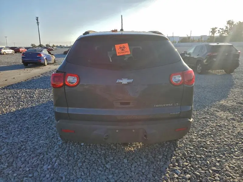 2012 CHEVROLET TRAVERSE LS  