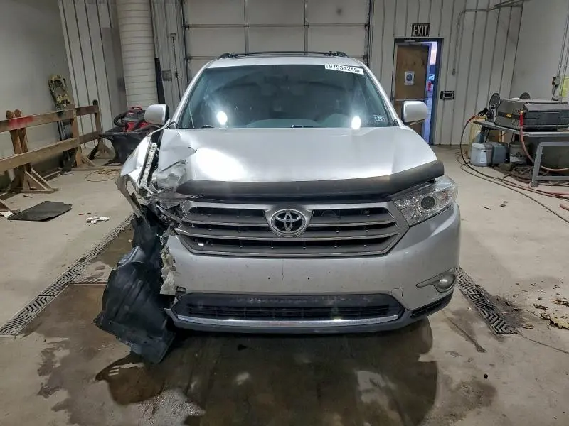 2011 TOYOTA HIGHLANDER LIMITED  