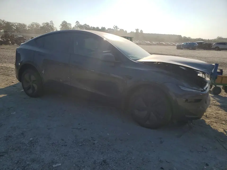 2026 TESLA MODEL Y   
