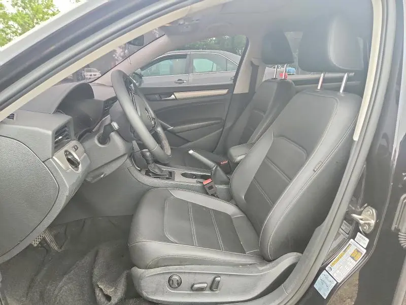 2021 VOLKSWAGEN PASSAT SE  