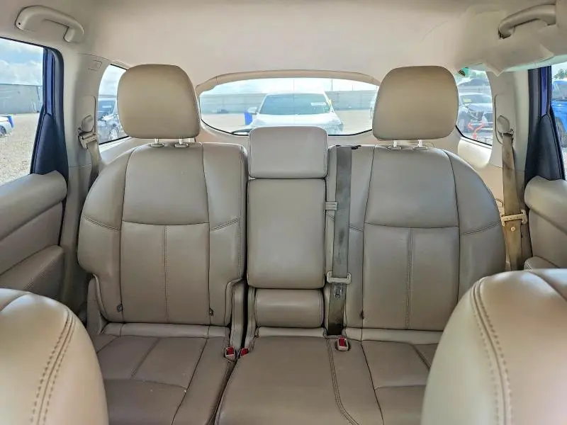 2017 NISSAN PATHFINDER SL  