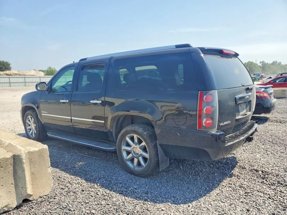2013 GMC YUKON XL DENALI  