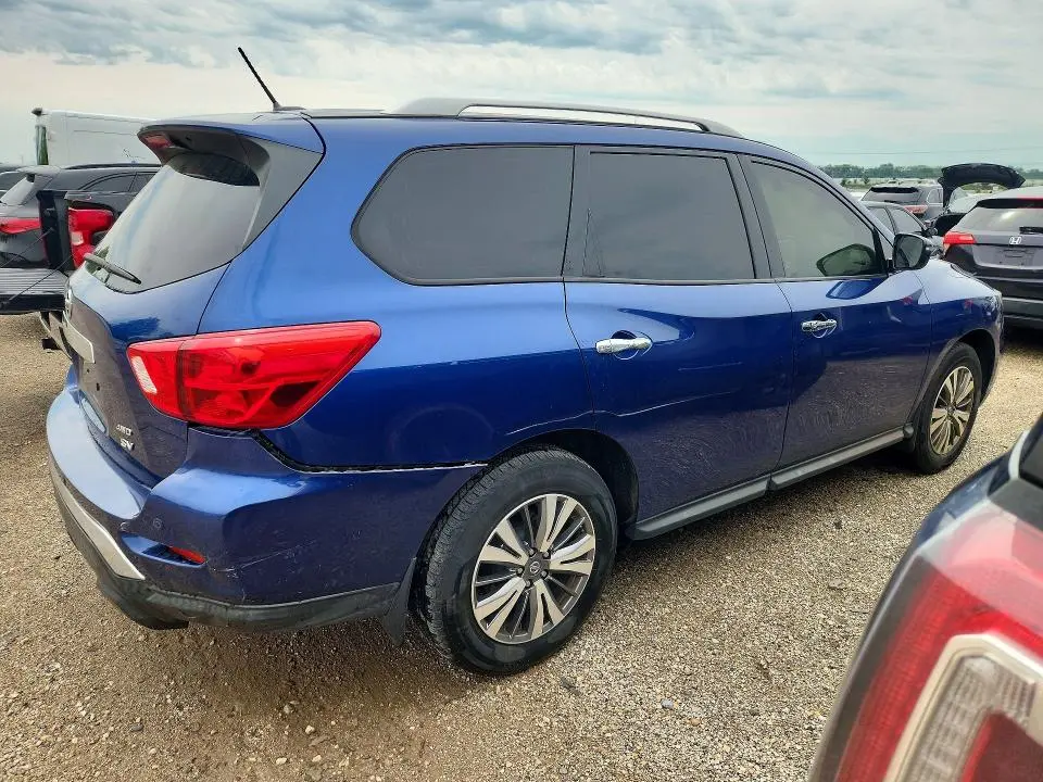 2018 NISSAN PATHFINDER SV  