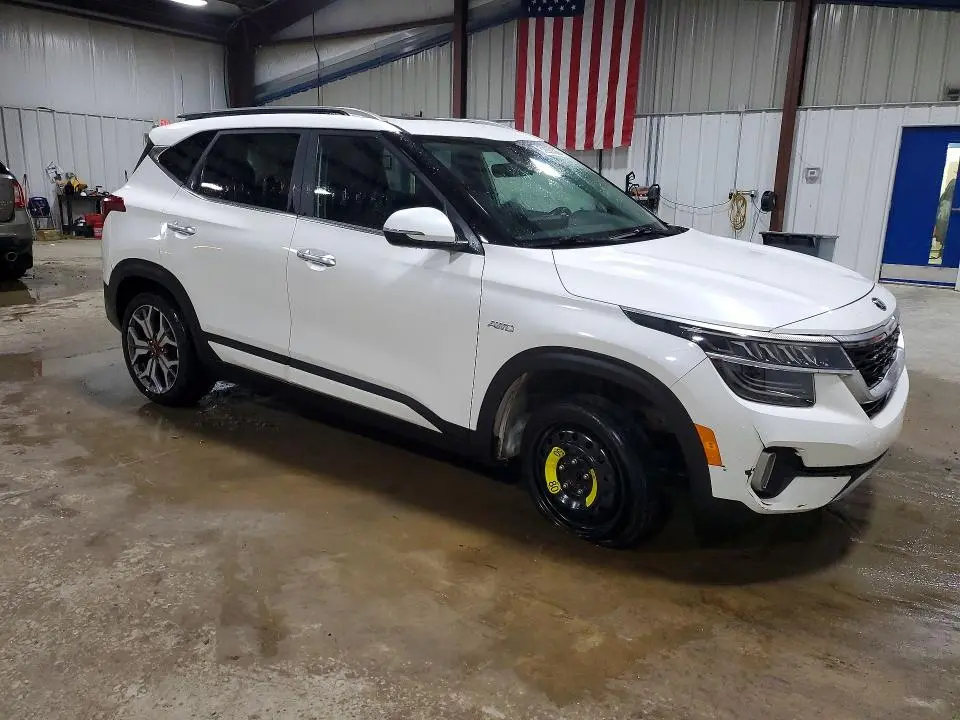 2021 KIA SELTOS SX  