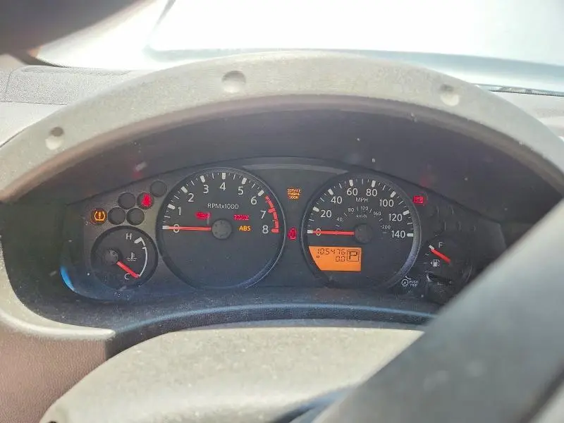2010 NISSAN FRONTIER XE  