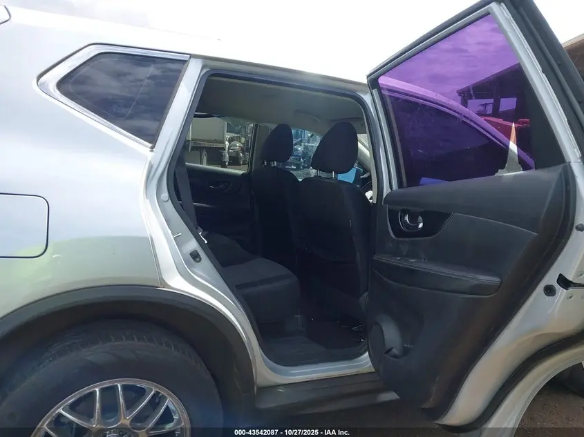 2017 NISSAN ROGUE S