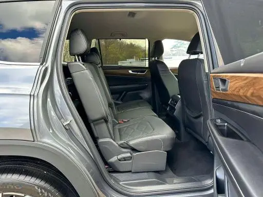 2025 VOLKSWAGEN ATLAS SE  