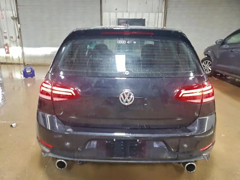 2018 VOLKSWAGEN GTI S/SE  