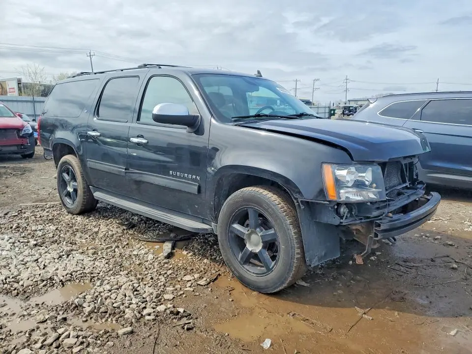 2013 CHEVROLET SUBURBAN K1500 LT  