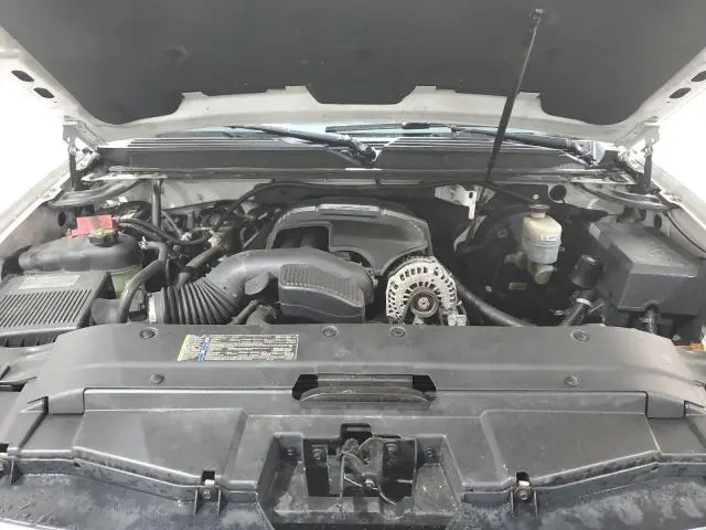 2011 CHEVROLET SUBURBAN K1500 LT  