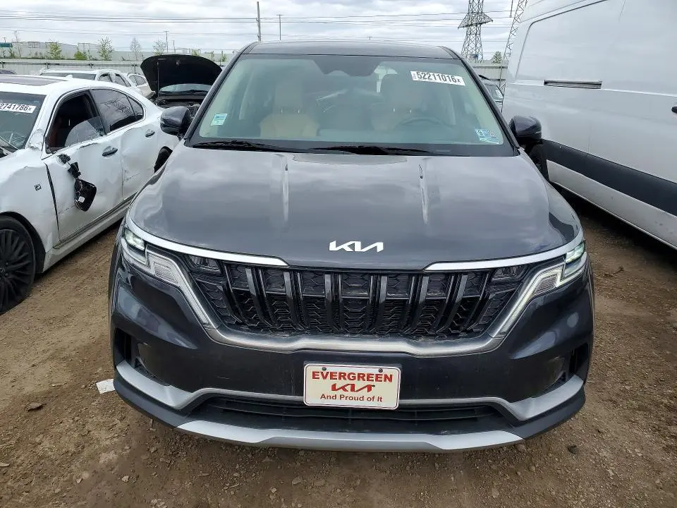2023 KIA CARNIVAL LX  