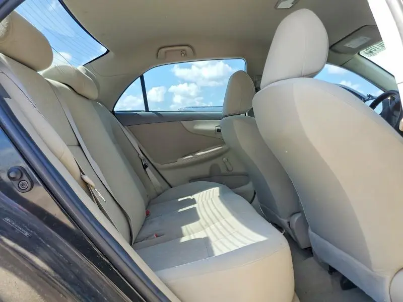 2010 TOYOTA COROLLA BASE  