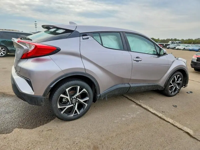 2018 TOYOTA C-HR XLE  