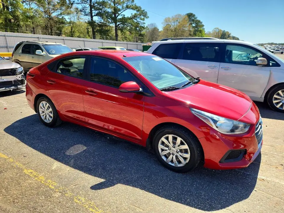 2018 HYUNDAI ACCENT SE  