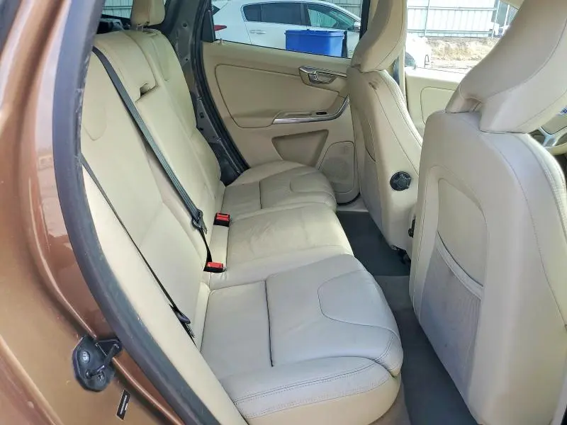 2013 VOLVO XC60 T6  