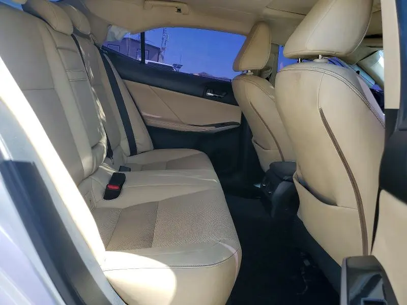 2015 LEXUS IS 250  