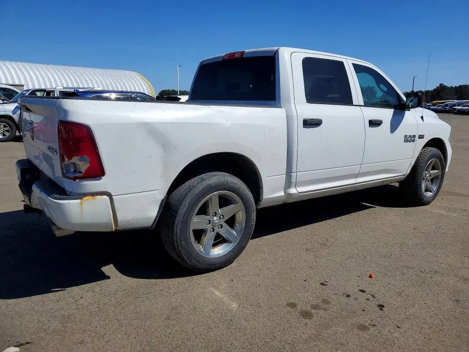 2016 RAM 1500 ST  