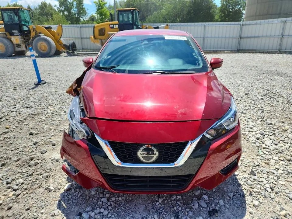 2021 NISSAN VERSA SV  
