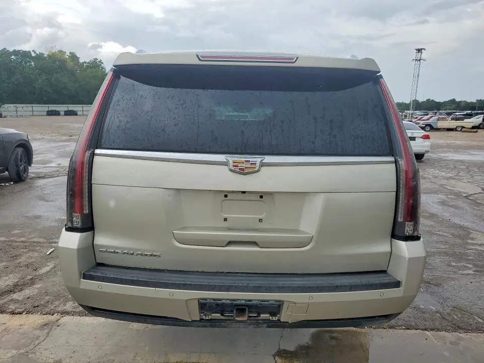 2016 CADILLAC ESCALADE ESV LUXURY  