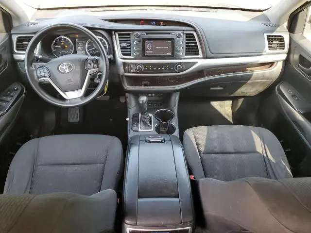 2017 TOYOTA HIGHLANDER LE  