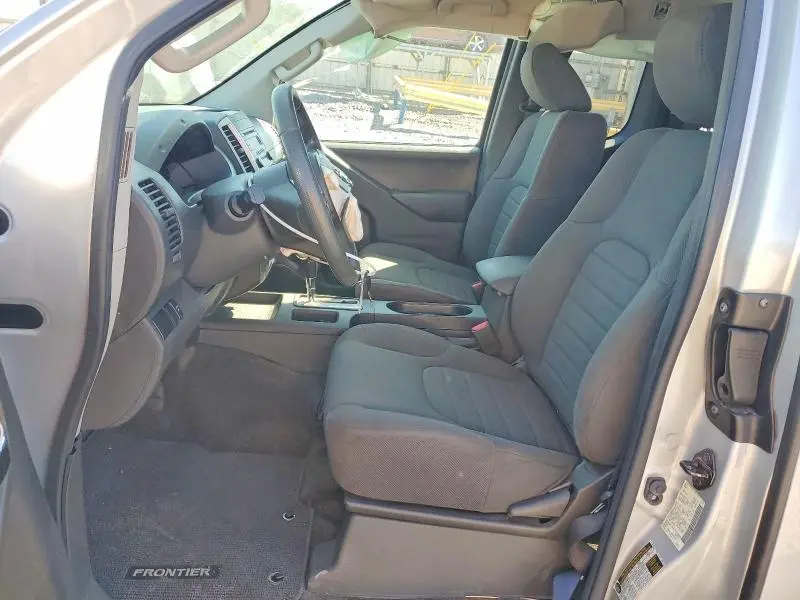 2016 NISSAN FRONTIER S  