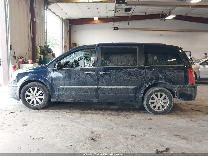 2014 CHRYSLER TOWN & COUNTRY TOURING