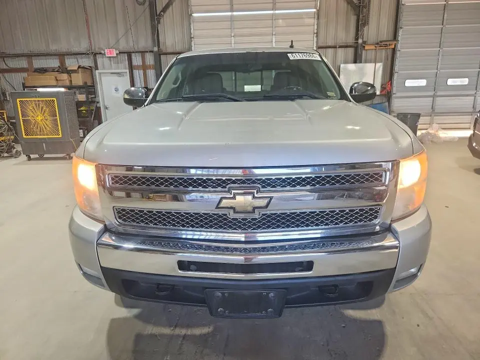 2011 CHEVROLET SILVERADO K1500 LT  