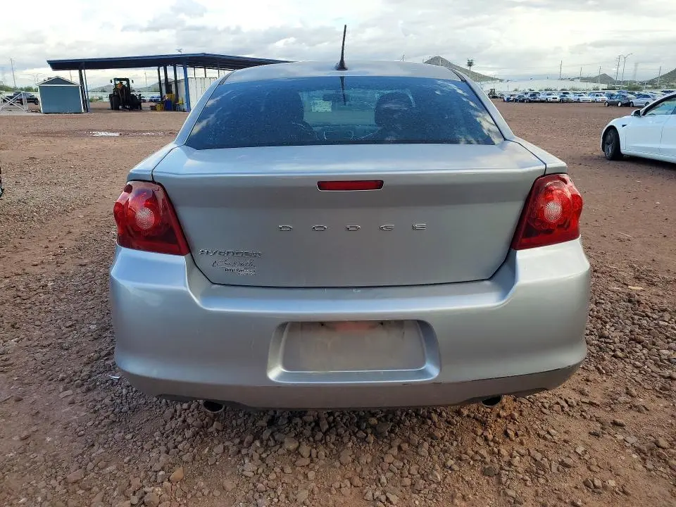 2014 DODGE AVENGER SE  