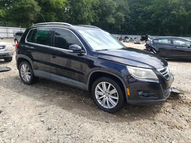 2011 VOLKSWAGEN TIGUAN S  