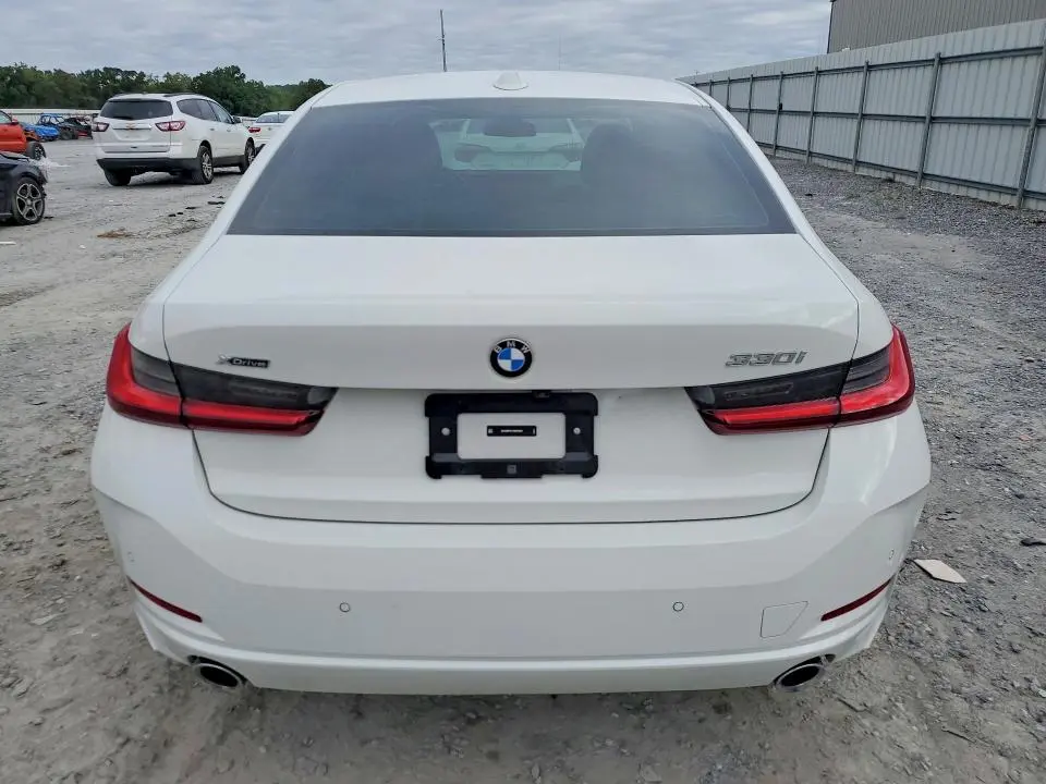 2024 BMW 330XI   