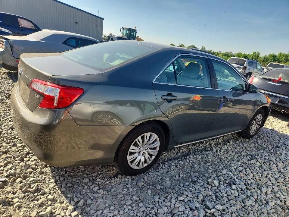 2013 TOYOTA CAMRY LE  