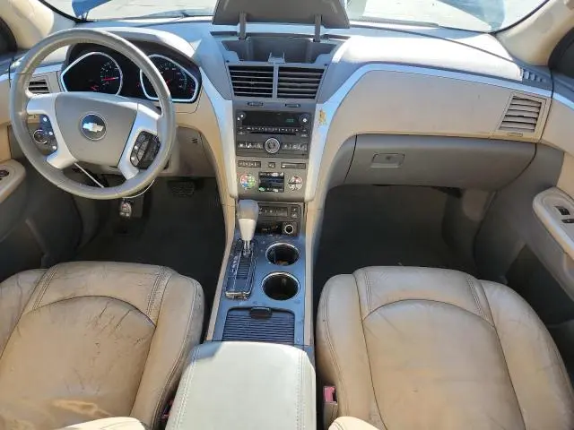2010 CHEVROLET TRAVERSE LT  
