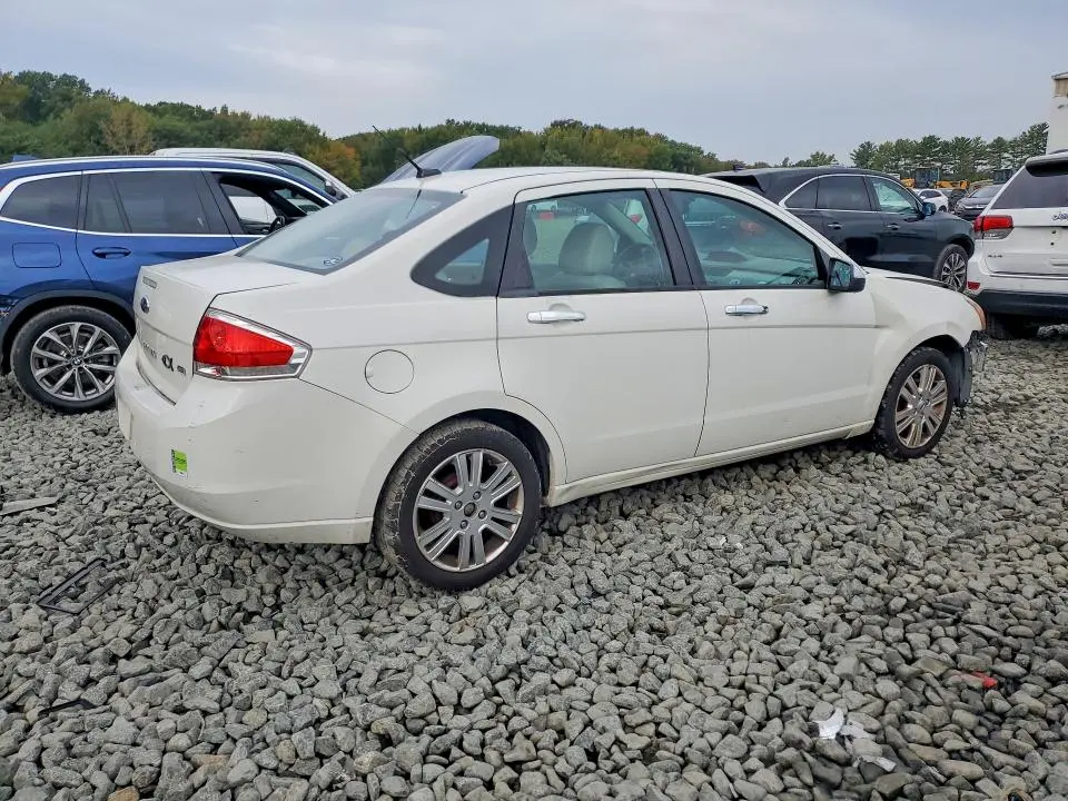 2011 FORD FOCUS SEL  