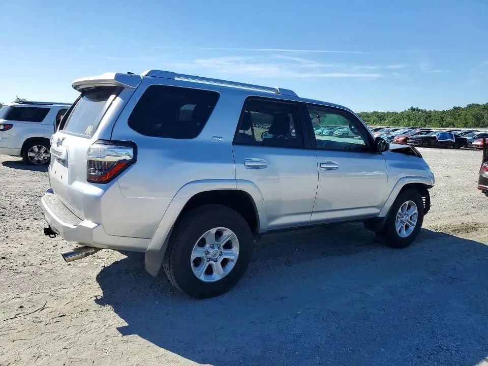 2017 TOYOTA 4RUNNER SR5  