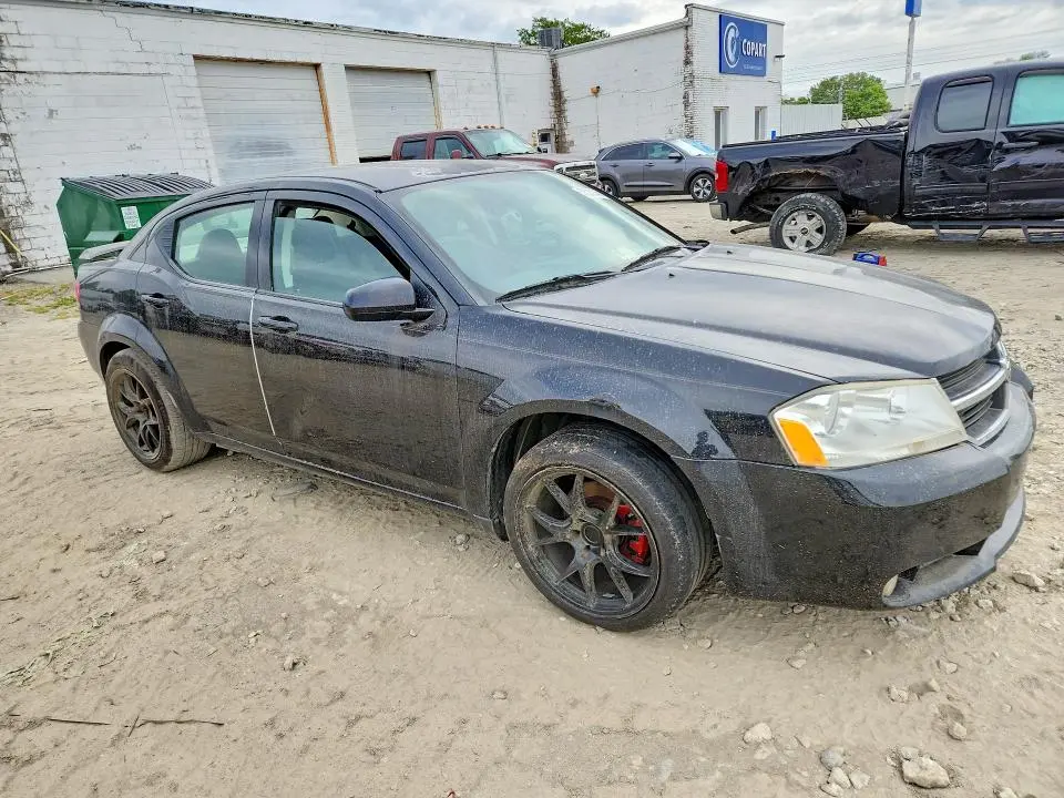 2010 DODGE AVENGER R  