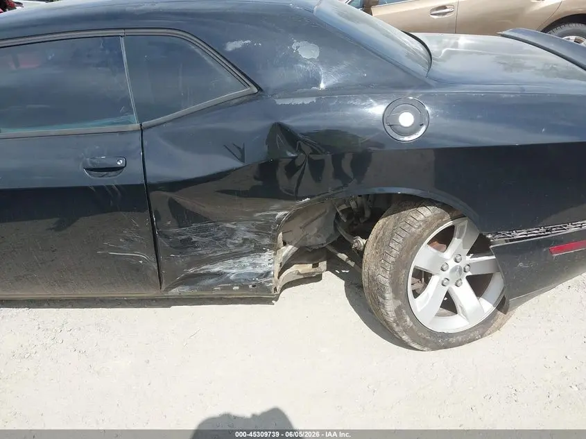 2014 DODGE CHALLENGER SXT
