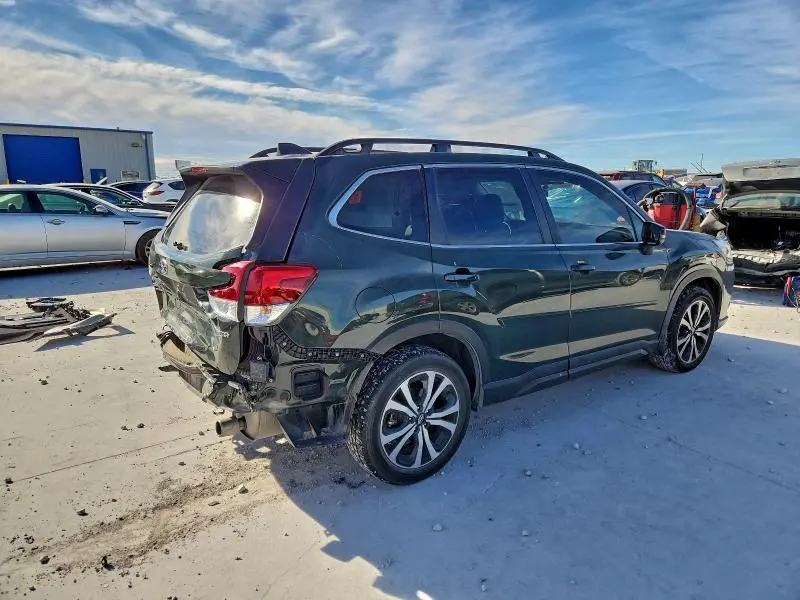 2022 SUBARU FORESTER LIMITED  