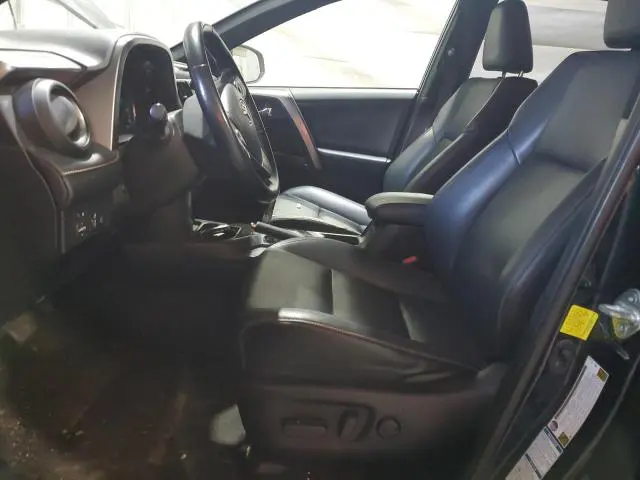 2017 TOYOTA RAV4 HV SE  