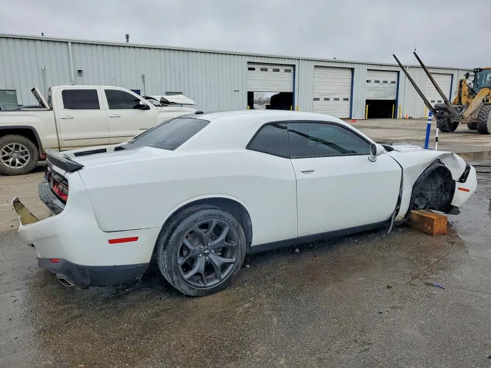 2015 DODGE CHALLENGER SXT  